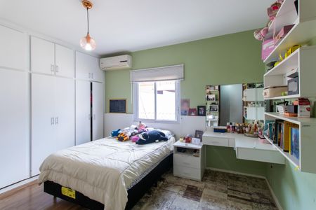 Casa de condomínio para alugar com 400m², 3 quartos e 4 vagasQuarto Suíte