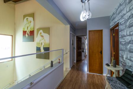 Casa de condomínio para alugar com 400m², 3 quartos e 4 vagasCorredor