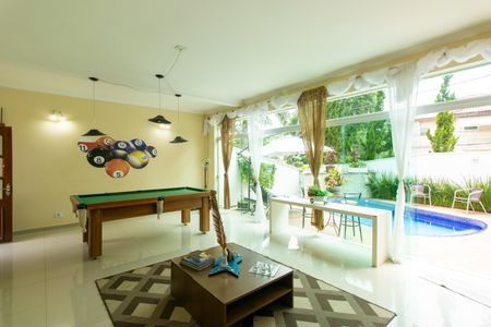 Casa de condomínio para alugar com 400m², 3 quartos e 4 vagasSala 2