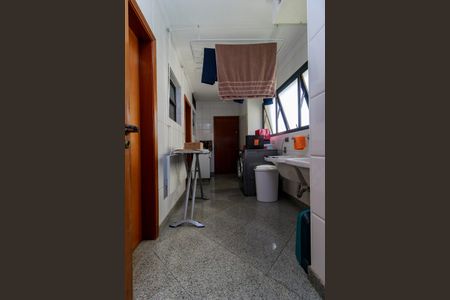 Apartamento à venda com 168m², 3 quartos e 2 vagasÁrea de Serviço