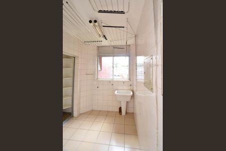 Apartamento à venda com 130m², 4 quartos e 2 vagas Apartamento à venda com 130m², 4 quartos e 2 vagasÁrea serviço