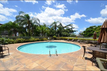 Apartamento à venda com 130m², 4 quartos e 2 vagas Apartamento à venda com 130m², 4 quartos e 2 vagasPiscina