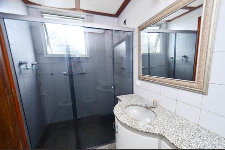 Apartamento à venda com 130m², 4 quartos e 2 vagas Apartamento à venda com 130m², 4 quartos e 2 vagasBanheiro suite