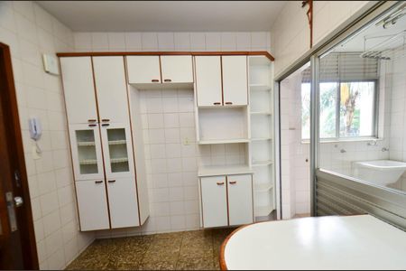 Apartamento à venda com 130m², 4 quartos e 2 vagas Apartamento à venda com 130m², 4 quartos e 2 vagasCozinha