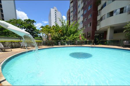 Apartamento à venda com 130m², 4 quartos e 2 vagas Apartamento à venda com 130m², 4 quartos e 2 vagasPiscina