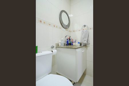 Apartamento à venda com 92m², 3 quartos e 3 vagasBanheiro da suíte