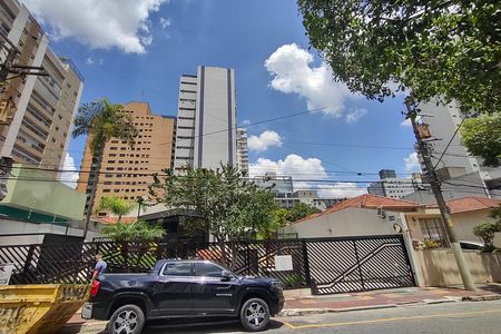 Apartamento para alugar com 119m², 3 quartos e 1 vaga Apartamento para alugar com 119m², 3 quartos e 1 vagaFachada