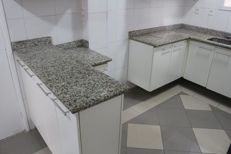 Apartamento para alugar com 119m², 3 quartos e 1 vagaCozinha
