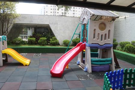 Apartamento para alugar com 119m², 3 quartos e 1 vagaÁrea comum - Playground