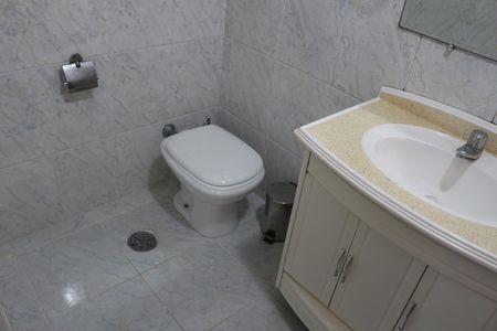 Apartamento para alugar com 119m², 3 quartos e 1 vagaBanheiro da Suíte 1