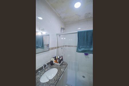 Casa à venda com 165m², 3 quartos e 3 vagasBanheiro da Suíte 2