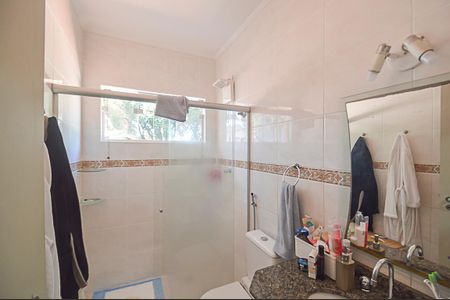 Casa à venda com 165m², 3 quartos e 3 vagasBanheiro da Suíte 3