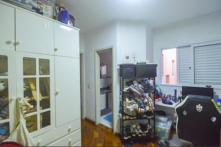 Casa à venda com 165m², 3 quartos e 3 vagasSuíte 2
