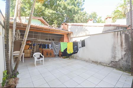 Casa à venda com 165m², 3 quartos e 3 vagasQuintal