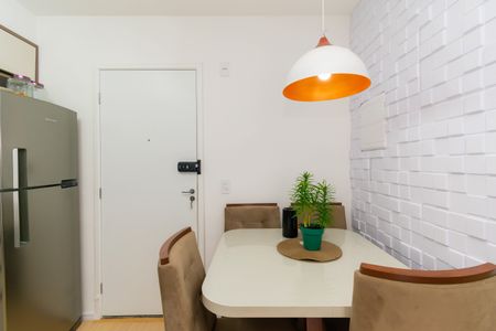 Apartamento à venda com 38m², 2 quartos e sem vaga Apartamento à venda com 38m², 2 quartos e sem vagaSala