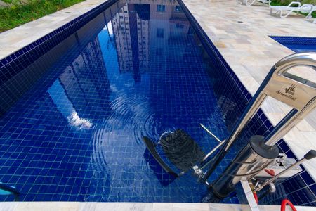 Apartamento à venda com 38m², 2 quartos e sem vaga Apartamento à venda com 38m², 2 quartos e sem vagaÁrea comum - Piscina