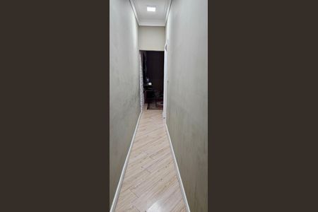 Casa à venda com 150m², 2 quartos e 2 vagas Casa à venda com 150m², 2 quartos e 2 vagasCorredor