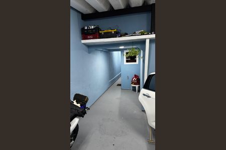 Casa à venda com 150m², 2 quartos e 2 vagas Casa à venda com 150m², 2 quartos e 2 vagasÁrea externa