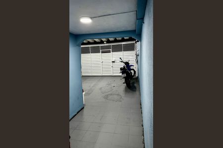 Casa à venda com 150m², 2 quartos e 2 vagas Casa à venda com 150m², 2 quartos e 2 vagasÁrea externa