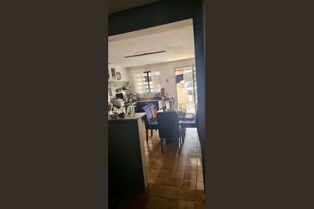 Casa à venda com 150m², 2 quartos e 2 vagas Casa à venda com 150m², 2 quartos e 2 vagasCozinha