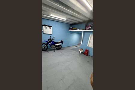 Casa à venda com 150m², 2 quartos e 2 vagas Casa à venda com 150m², 2 quartos e 2 vagasÁrea externa