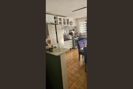 Casa à venda com 150m², 2 quartos e 2 vagas Casa à venda com 150m², 2 quartos e 2 vagasCozinha