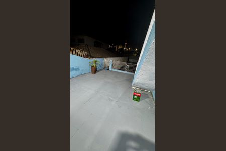 Casa à venda com 150m², 2 quartos e 2 vagas Casa à venda com 150m², 2 quartos e 2 vagasÁrea externa