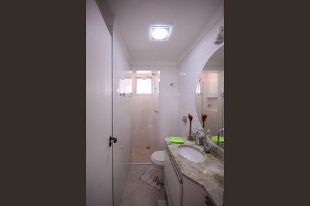 Apartamento à venda com 74m², 3 quartos e 2 vagas Apartamento à venda com 74m², 3 quartos e 2 vagasBanheiro Social