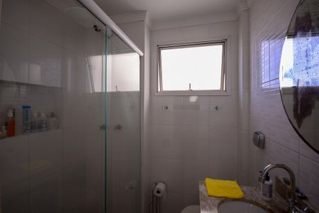 Apartamento à venda com 74m², 3 quartos e 2 vagas Apartamento à venda com 74m², 3 quartos e 2 vagasBanheiro da Suite