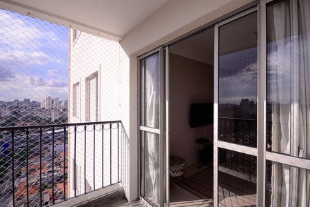 Apartamento à venda com 74m², 3 quartos e 2 vagas Apartamento à venda com 74m², 3 quartos e 2 vagasSala - Varanda