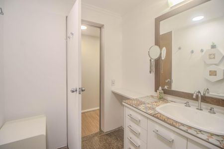 Apartamento à venda com 139m², 3 quartos e 1 vagaBanheiro Social