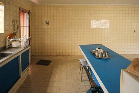 Casa à venda com 245m², 3 quartos e 3 vagas Casa à venda com 245m², 3 quartos e 3 vagasCozinha