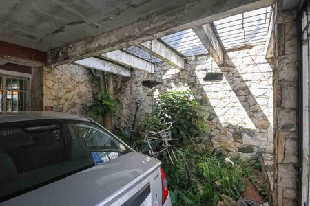 Casa à venda com 245m², 3 quartos e 3 vagas Casa à venda com 245m², 3 quartos e 3 vagasQuintal