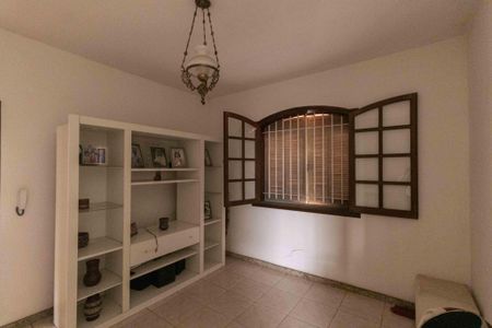 Casa à venda com 150m², 3 quartos e 3 vagasSala 2