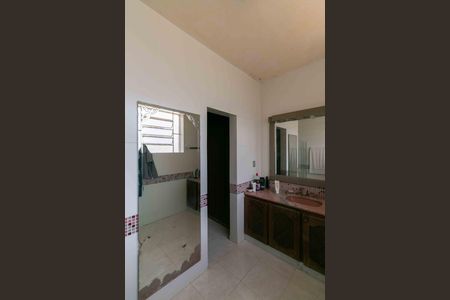 Casa à venda com 150m², 3 quartos e 3 vagasBanheiro Suite