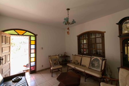 Casa à venda com 150m², 3 quartos e 3 vagasSala