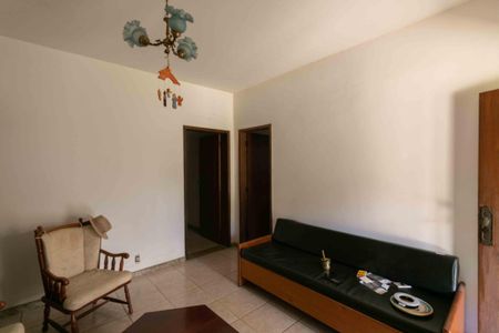 Casa à venda com 150m², 3 quartos e 3 vagasSala