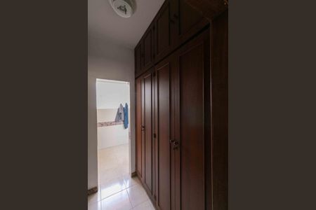 Casa à venda com 150m², 3 quartos e 3 vagasCloset