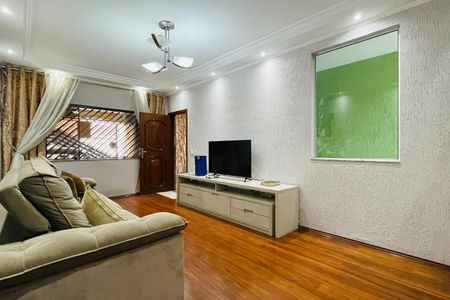 Casa para alugar com 270m², 5 quartos e 2 vagasSala