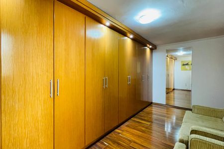 Casa para alugar com 270m², 5 quartos e 2 vagasQuarto 1