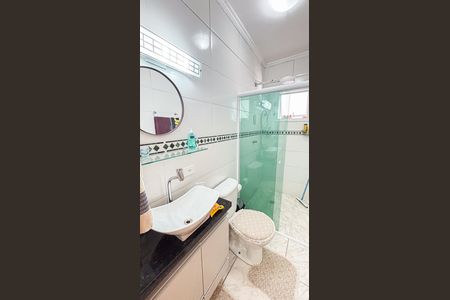 Apartamento à venda com 121m², 2 quartos e 1 vaga Apartamento à venda com 121m², 2 quartos e 1 vagaBanheiro
