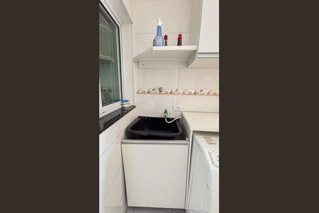 Apartamento à venda com 121m², 2 quartos e 1 vaga Apartamento à venda com 121m², 2 quartos e 1 vagaÁrea de Serviço