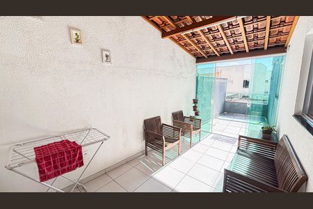 Apartamento à venda com 121m², 2 quartos e 1 vaga Apartamento à venda com 121m², 2 quartos e 1 vagaÁrea de Serviço - Quintal