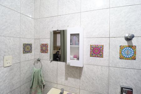 Casa à venda com 99m², 2 quartos e 1 vagaBanheiro