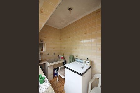 Casa à venda com 330m², 2 quartos e 4 vagasÁrea de Serviço