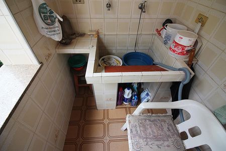 Casa à venda com 330m², 2 quartos e 4 vagasÁrea de Serviço