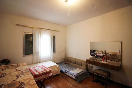 Casa à venda com 330m², 2 quartos e 4 vagasQuarto 1