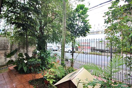 Casa à venda com 330m², 2 quartos e 4 vagasSala Varanda