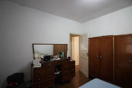 Casa à venda com 330m², 2 quartos e 4 vagasQuarto 2