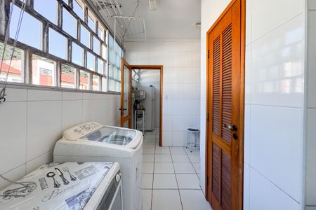 Apartamento à venda com 110m², 3 quartos e 1 vagaÁrea de Serviço
